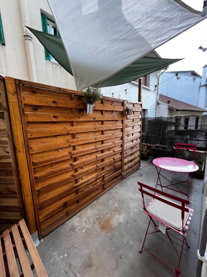 Escapade Dans Grand T2 De Charme Avec Terrasse - Proche Gare Et Centre Ville Lourdes Eksteriør billede